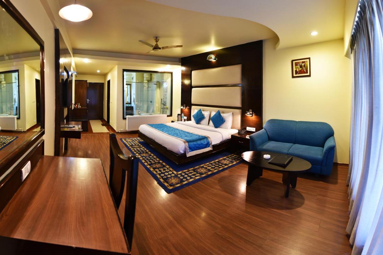Indraprastha Resort Далхаузи Экстерьер фото