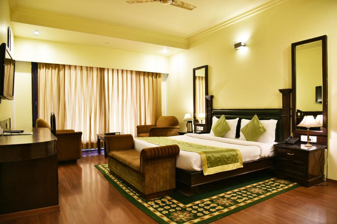 Indraprastha Resort Далхаузи Экстерьер фото