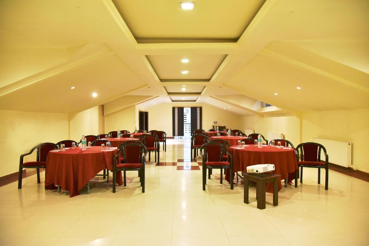Indraprastha Resort Далхаузи Экстерьер фото